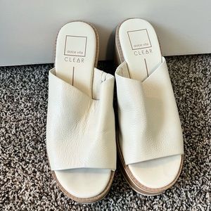 Dolce vita 
EMERY HEELS IVORY LEATHER
Color: IVORY LEATHER